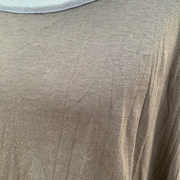 Artsy Handkerchief Hem Top - Picture 5 of 16